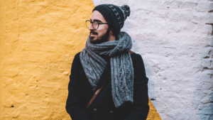 benefits of wearing a scarf