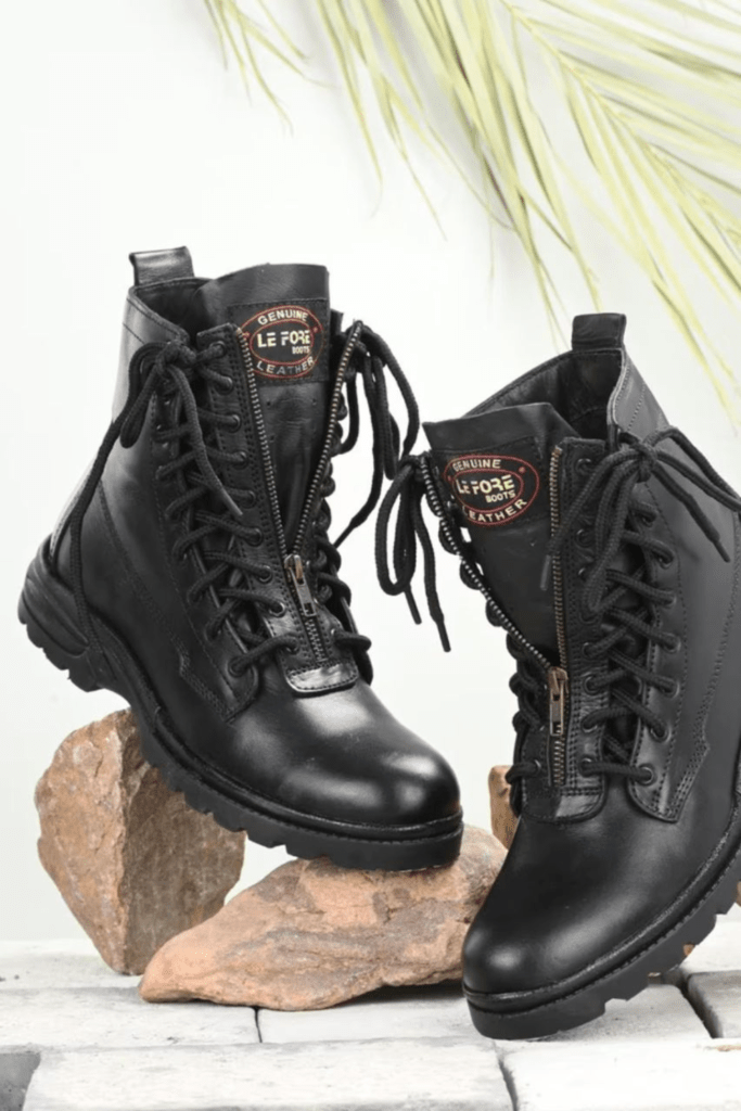Lace-UP Boots