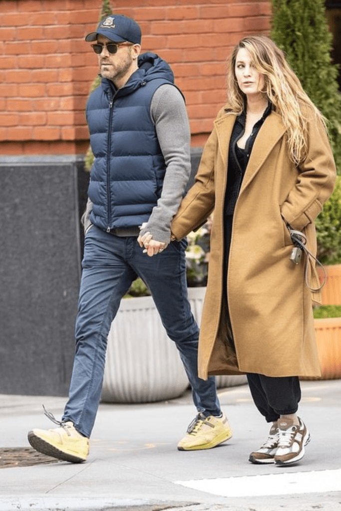 Weekend Wanderer: grey jeans men outfit