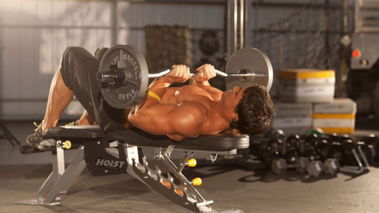 How to Do Close Grip Bench Press for Bigger Triceps & Chest​