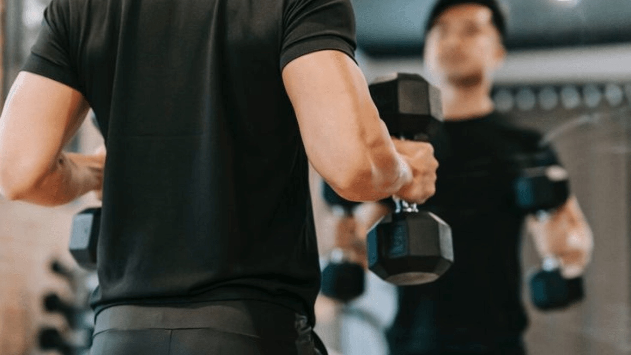 How to Hammer Curl for Thicker Arms (Perfect Form Tutorial)