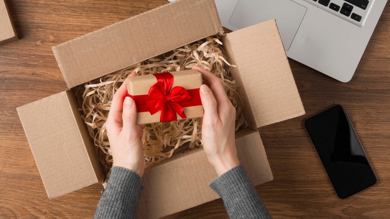 How to Build a Subscription Box Service (Monthly Income!)